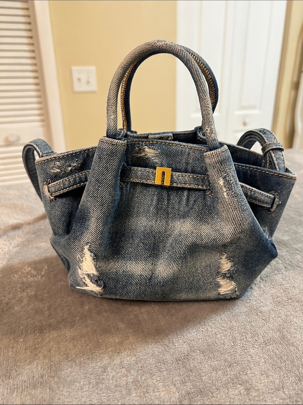JE PEI Handbag